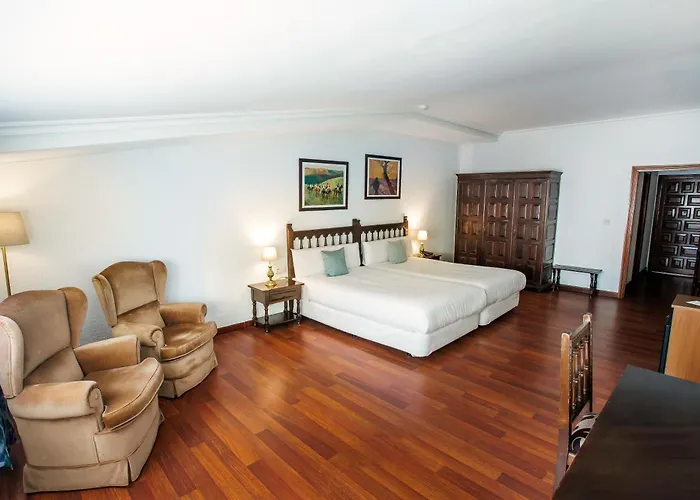 Hotel Conde Rodrigo II By Eme Hoteles